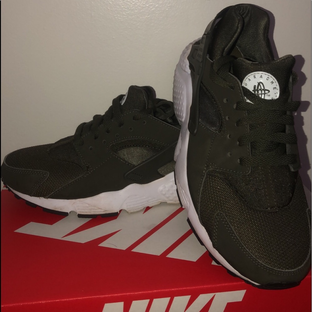 GREEN NUKE HUARACHES